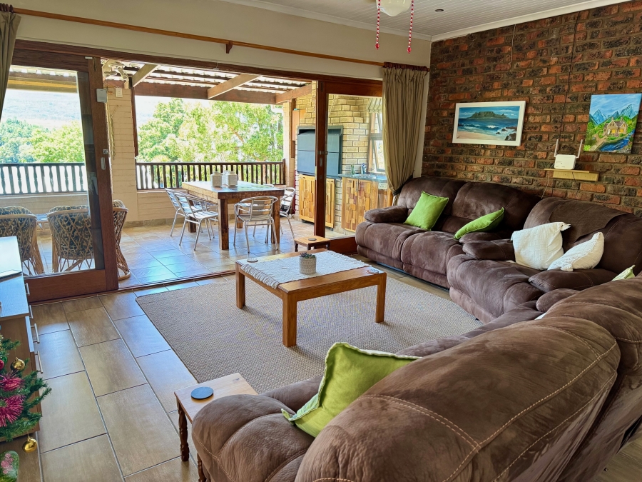 4 Bedroom Property for Sale in Denver Park Western Cape